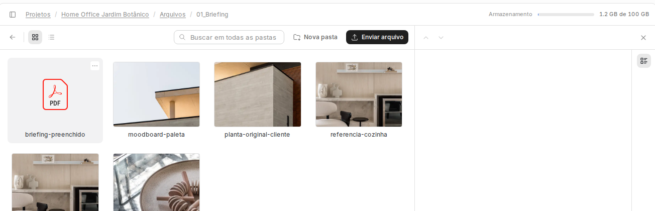 Conteúdo de uma pasta de projeto, com os arquivos listados dentro dela.