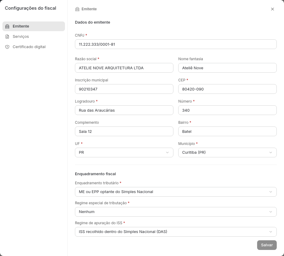Configurações de notas fiscais na seção Emitente, com os dados do escritório e o enquadramento fiscal.