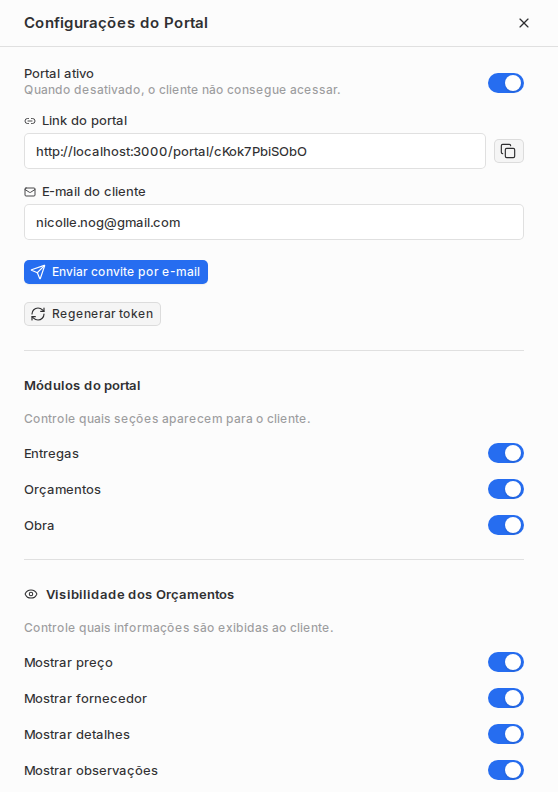 Painel Configurações do Portal com Portal ativo, link do portal, e-mail do cliente, convite por e-mail, módulos e visibilidade dos orçamentos.