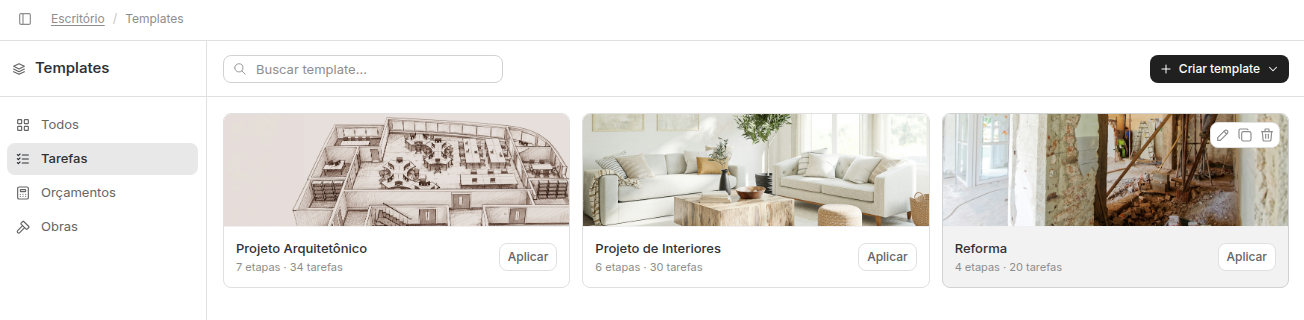 Biblioteca de templates em Escritório, com abas Todos, Tarefas, Orçamentos e Obras e cards mostrando quantas etapas e tarefas cada um tem.